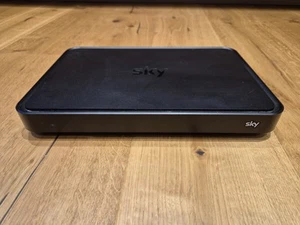Sky Q Humax Kabel Receiver ESd-160C/VE 1TB Festplatte inkl.Hdmi Kabel - Bild 1 von 5