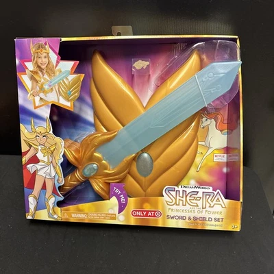 She-Ra Princesa del Poder Juego de Espada y Escudo Ligero Disfraz DreamWorks Exclusivo Foto 1 de 4