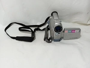 Canon Mini DV Camcorder ZR45 MC - For Parts/Repair - Untested - Picture 1 of 23