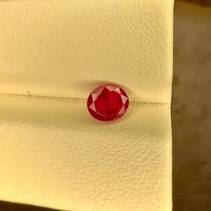 Natural Unheated Ruby 6.1x5.1x4 mm Gemstone 1.12 carats Vivid Red Ruby QualityVS - Picture 1 of 6