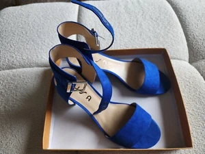 Women Ankle Strap Block Heel Sandals Open Toe Shoes Cobalt Blue size 9 - Picture 1 of 4