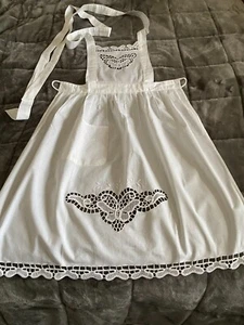 Vintage White Apron Bib Butterfly Design. Cotton. - Picture 1 of 3