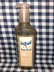 ALL NEW Vanilla Coconut Cleansing Gel Hand Soap 8 oz Bath & Body Works - Picture 1 of 1