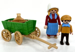 Vintage Playmobil Victorian 5501 Farmer’s Wife And Child 1989 With Accessories - Picture 1 of 4
