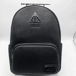 Mini Mochila Loungefly Harry Potter Reliquias de la Muerte Nueva sin Etiquetas. - Imagen 1 de 23