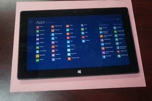 Windows Surface RT 1516 2gb Ram 64GB Black Tablet Windows 8.1 FREE SHIPPING - Picture 1 of 2