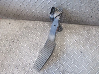 Saturn Aura Acceletator 2008 pedal de acelerador 3,5 L 6 cilindros Foto 1 de 4