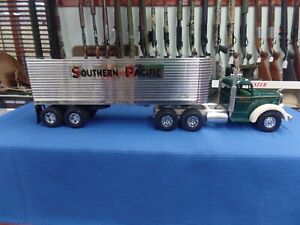 Smith Miller L Mack and Southern Pacific Trailer