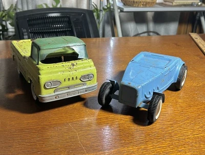 Green Jungle Wagon & Blue Buddy L Roadster 1960s Ford Pressed Steel Toy Trucks - Image 1 of 4