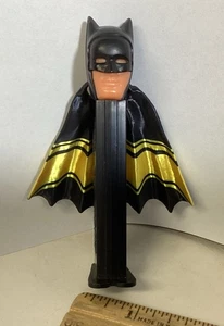 1 Pez Batman Cape Only - Custom Accessory New Fun Sleek Design - Picture 1 of 6