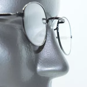 Kleine Lesebrille mit eckigem Steg glänzend grau Metallgestell +2,50 Gläser - Bild 1 von 4