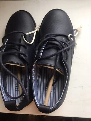 NWTs ZARA Boy Laced Oxfords Blue Size  13.5 - Image 1 of 4