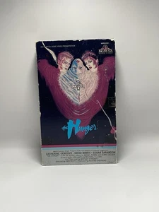 The Hunger VHS Big Box 1983 RARE VTG CULT MGM Home David Bowie Movie RENTAL - Bild 1 von 4