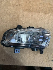 FIAT 500X 2015-2018  FOG LIGHT FRONT RIGHT GENUINE 52088140 - Picture 1 of 6