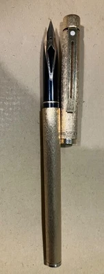 SHEAFFER TARGA 681s  FOUNTAIN PEN   14k  gold nib - Image 1 of 4