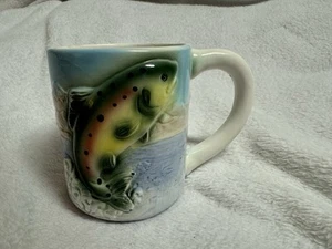Vintage Rainbow Trough 3D Fish Mug Great Graphic - Picture 1 of 6