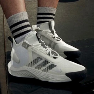 Adidas Adizero Select Men's Sneaker White Shoe Athletic Trainers Footwear #287 - Picture 1 of 11