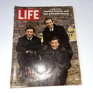 LIFE Magazine May 9th, 1969 Creedence Clearwater Revival De Gaulle Tanzanite - Picture 1 of 4