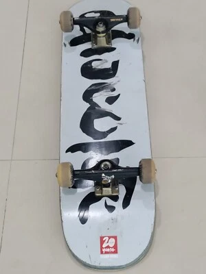 Elijah Berle Board 20 años vestidos chocolate camiones independientes ruedas SpitFire🔥 Foto 1 de 4