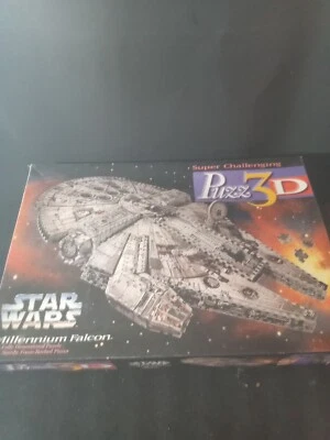 Rompecabezas 3D Star Wars Halcón Milenario Foto 1 de 4
