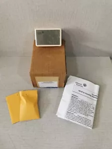 Sensor de humedad de montaje en pared Johnson Controls HE-67N2-0N0BT - Imagen 1 de 12