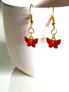 🦋Sweet Red Enamel Butterfly Gold Plated Earrings🦋 - Picture 1 of 8