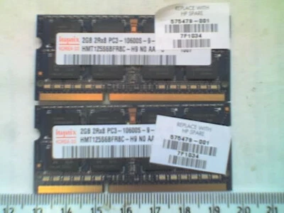 2 x HYNIX HMT125S6BFR8C-H9N0 (2GB DDR3 PC3-10600 1333MHz SODIMM 204-pin) DRAM - Image 1 of 2