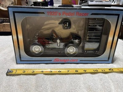 Snap-on 1920s Pedal Racer bank with mini tool chest 1:6 scale Die Cast Car - Image 1 of 4