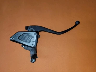 Cilindro de freno de mano KTM DUKE 790 (ez.26.05.2020) 6411300103330 Foto 1 de 2