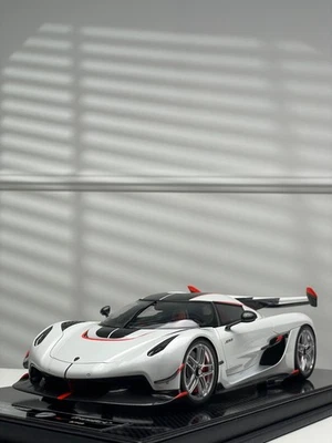 Koenigsegg Jesko (White) [FrontiArt] 1/18 scale - Image 1 of 4