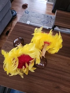 Authentische große hawaiianische Uli Uli Rhythmusinstrumente, rote und gelbe Federn - Bild 1 von 8