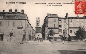 CPA 63 RIOM - Place Laurent - Fontaine Desaix - Imagen 1 de 2