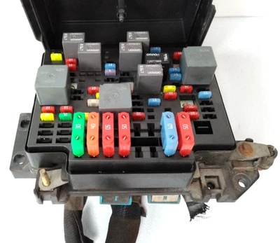 15075526 GMC 1999-2004 Sonoma Jimmy caja de fusibles Chevy S10 Blazer 2003 2002 2001 O66 Foto 1 de 4