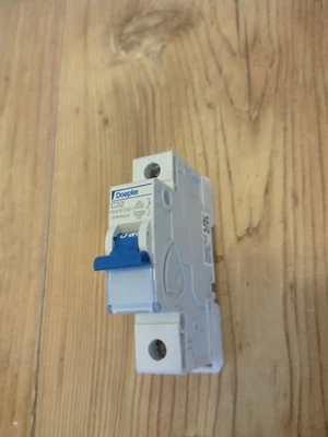 Doepke DLS6 i C32 32Amp Typ C 10kA einpolig MCB C32, SCHNELLER VERSAND