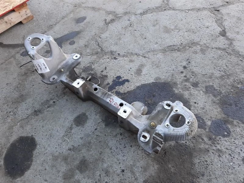 Crossmember/K-Frame Front Suspension 06-11 CROWN VICTORIA 6W1Z5C145BD - Image 1 of 4