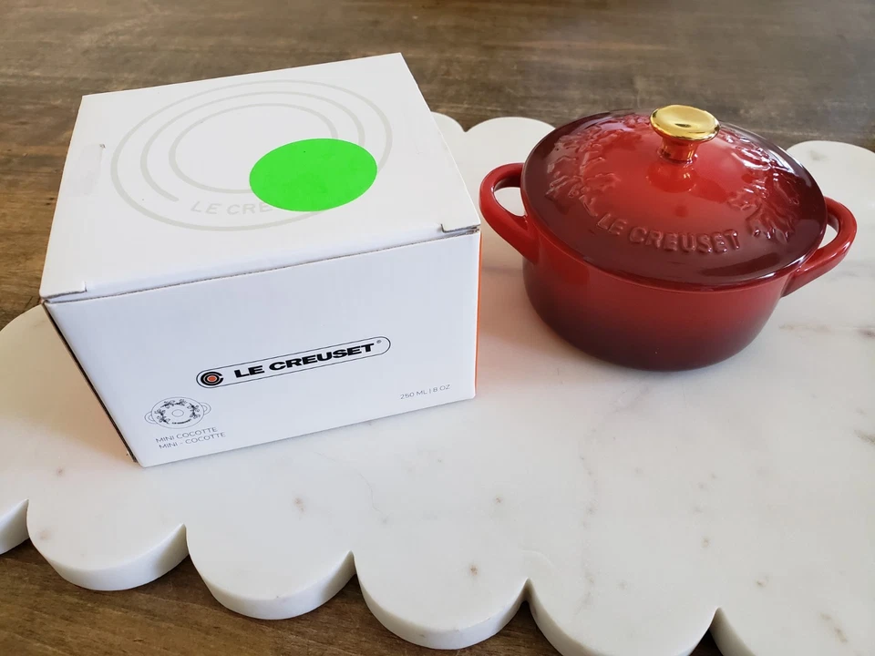 Le Creuset Christmas Collection Mini Cocotte Holy Relief Cherry Red No Tag