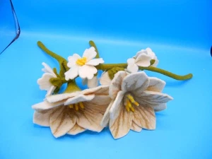 Needle Felted New Zealand Sheeps Wool Flowers Nepal Artisan Made Wired Stems #1 - Picture 1 of 4