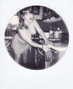 Polaroid White And Black Film Housewife Nude Female Original Uncensored - Picture 1 of 1