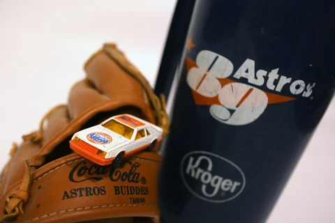 lot of vintage 1980s HOUSTON ASTROS merch merchandise swag GLOVE pitcher TOY CAR Cover
