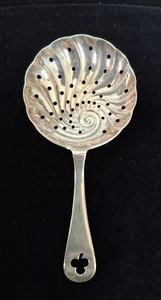 Niagarafälle (NF) Neusilber Co durchbohrter Bonbon/Teesieb Löffel ~ kein Mono - Bild 1 von 6