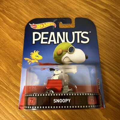 Hot Wheels PEANUTS Snoopy Entretenimiento Retro con REAL RIDERS Nuevo Sellado Foto 1 de 4