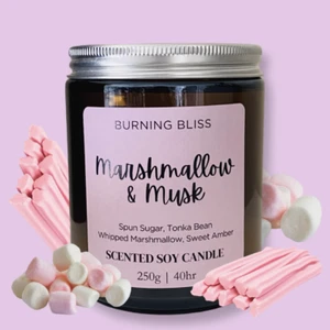 Marshmallow & Musk Highly Scented Soy Wax Candle |Gift Box | 40+ HR - Picture 1 of 4