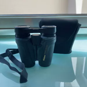 Nikon Travelite EX Series 10x25 Binoculars - Waterproof with case - Picture 1 of 8