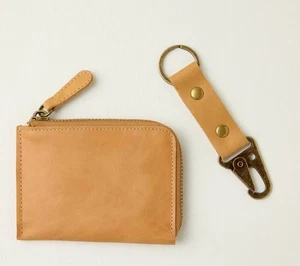 Hearth & Hand With Magnolia Leather Keychain & Coin Wallet .. New - Picture 1 of 4