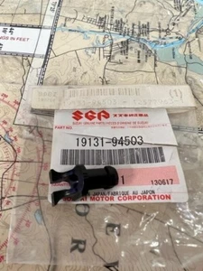 Suzuki #19131-94503 Cable Rod Retainer. SKU: 41103-D-A155-38 - Foto 1 di 1