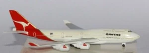 Modellino statico Boeing B-747-400 Qantas  scala 1/600 Schabak  METALLO - Picture 1 of 1