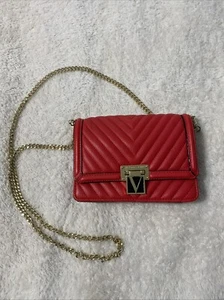 Borsa a tracolla Victoria's Secret trapuntata a V nera mini tracolla in pelle - Foto 1 di 14