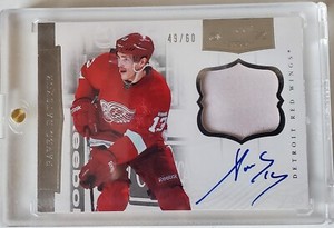 2011-12 Pavel Datsyuk Auto /60 Autographed Patch Red Wings Card Dominion #31