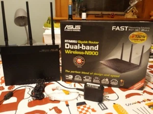 ASUS RT-N66U 450 Mbps 4-Port Gigabit Wireless N Router - Afbeelding 1 van 2