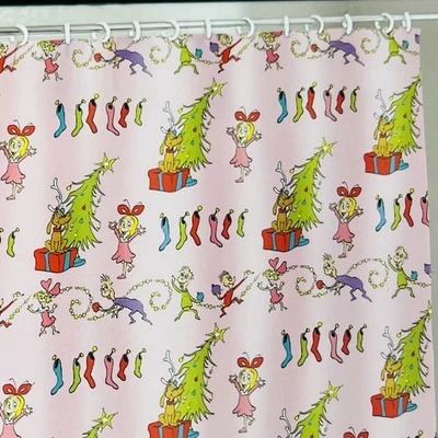 Занавеска для душа Dr. Seuss The Grinch наклонная рождественская елка 70 x 72 дюйма Max Cindy Lou - Изображение 1 из 4